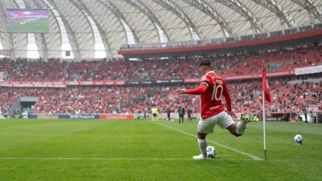 Alan Patrick em ação no Beira-Rio – Foto: Cristiano Junior/AGIF