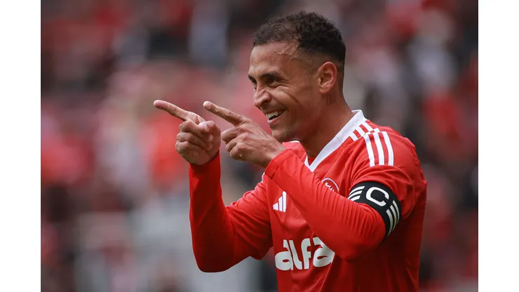 RS - PORTO ALEGRE - 20/07/2025 - BRASILEIRO A 2025, INTERNACIONAL X CEARA - Alan Patrick jogador do Internacional comemora seu gol durante partida contra o Ceara no estadio Beira-Rio pelo campeonato Brasileiro A 2025. Foto: Maxi Franzoi/AGIF