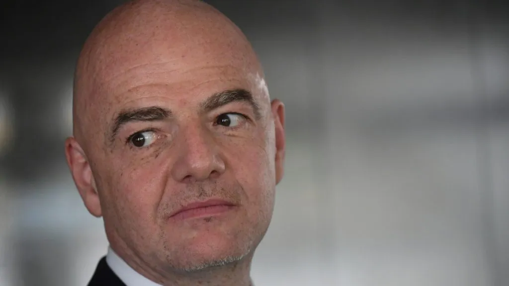Presidente da FIFA, Infantino pode tomar medida importante em breve – Foto: Mateus Bonomi/AGIF