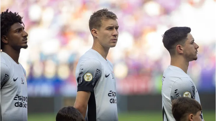 Charles é um que pode dar adeus ao Corinthians ainda nesta janela