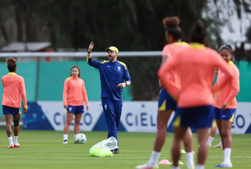 Treino antes da semifinal. Foto: Lívia Villas Boas/CBF