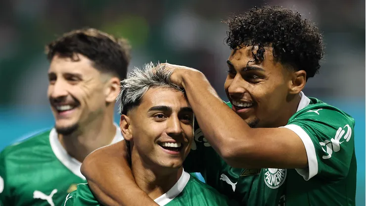 Luighi deve sair do ataque titular do Palmeiras para entrada de Allan