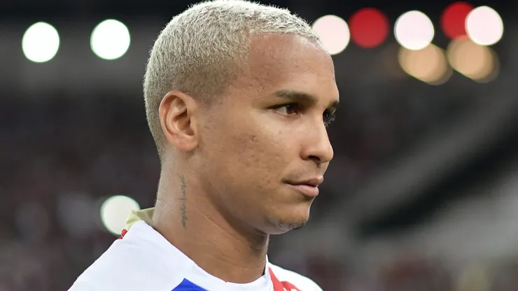 Deyverson dá declaração para lá de inusitada e manda recado para a torcida do Grêmio em derrota do Fortaleza.