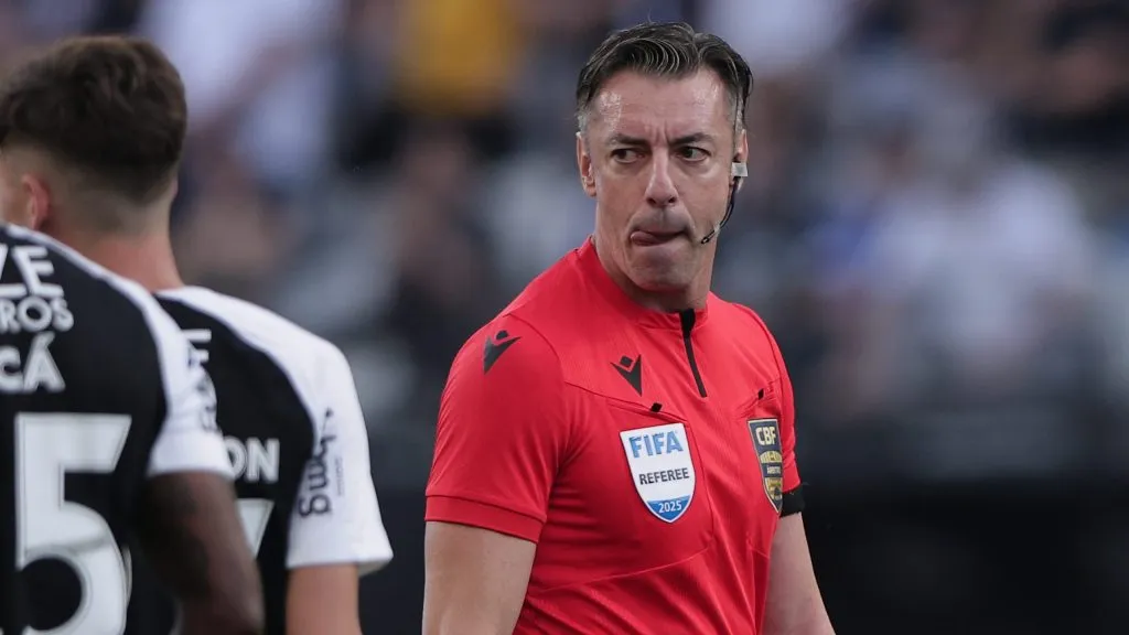 Presidente do Galo reclama de arbitragem de Claus para a Copa do Brasil – Foto: Ettore Chiereguini/AGIF