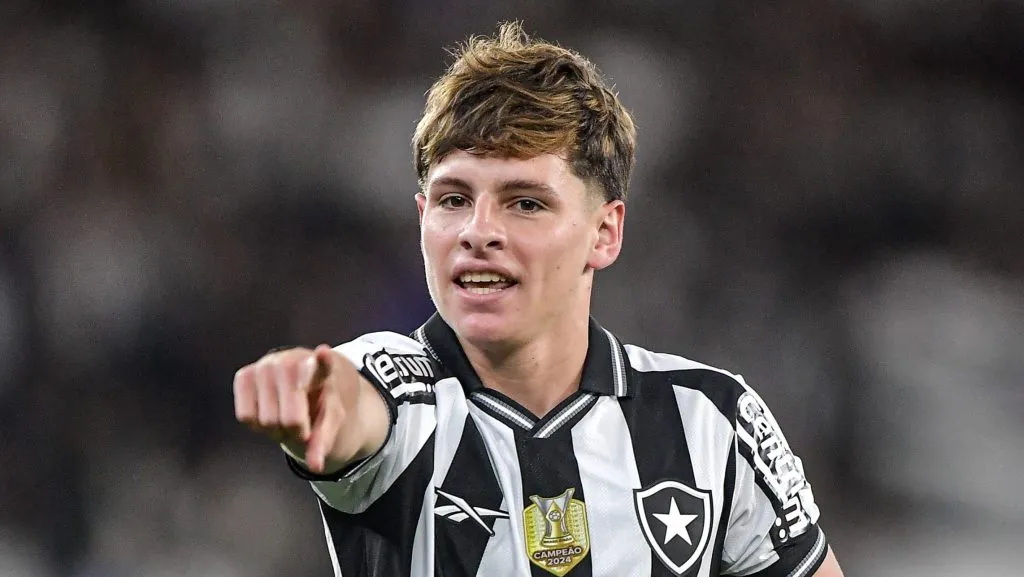 Montoro contra o Bragantino. Foto: Thiago Ribeiro/AGIF