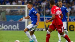Luvanor ex-jogador do Cruzeiro durante partida contra o CRB. Foto: Fernando Moreno/AGIF