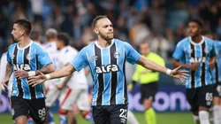 Braithwaite brilha com dois gols e Magrão é o vilão em Grêmio x Fortaleza. Foto: Maxi Franzoi/AGIF