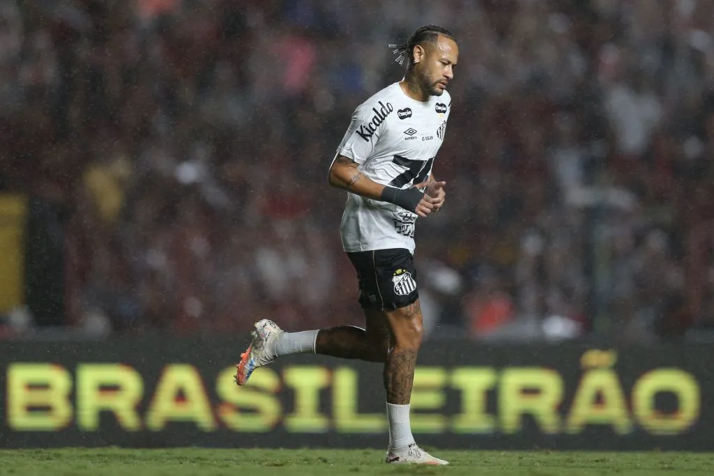 PE – RECIFE – 26/07/2025 – BRASILEIRO A 2025, SPORT X SANTOS – Neymar jogador do Santos durante a partida entre Sport e Santos no Estadio da Ilha do Retiro em Recife (PE), pelo campeonato brasileiro Serie A. Foto: Marlon Costa/AGIF