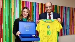 Michelle Ramalho visita embaixada em Quito. Foto: Lívia Villas Boas/CBF