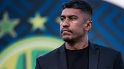 Paulinho não descarta voltar ao Corinthians.