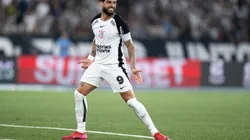 RJ - RIO DE JANEIRO - 26/07/2025 - BRASILEIRO A 2025, BOTAFOGO X CORINTHIANS - Yuri Alberto jogador do Corinthians durante partida contra o Botafogo no estadio Engenhao pelo campeonato Brasileiro A 2025. Foto: Jorge Rodrigues/AGIF