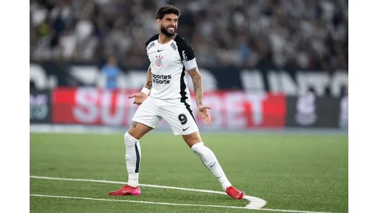 RJ - RIO DE JANEIRO - 26/07/2025 - BRASILEIRO A 2025, BOTAFOGO X CORINTHIANS - Yuri Alberto jogador do Corinthians durante partida contra o Botafogo no estadio Engenhao pelo campeonato Brasileiro A 2025. Foto: Jorge Rodrigues/AGIF