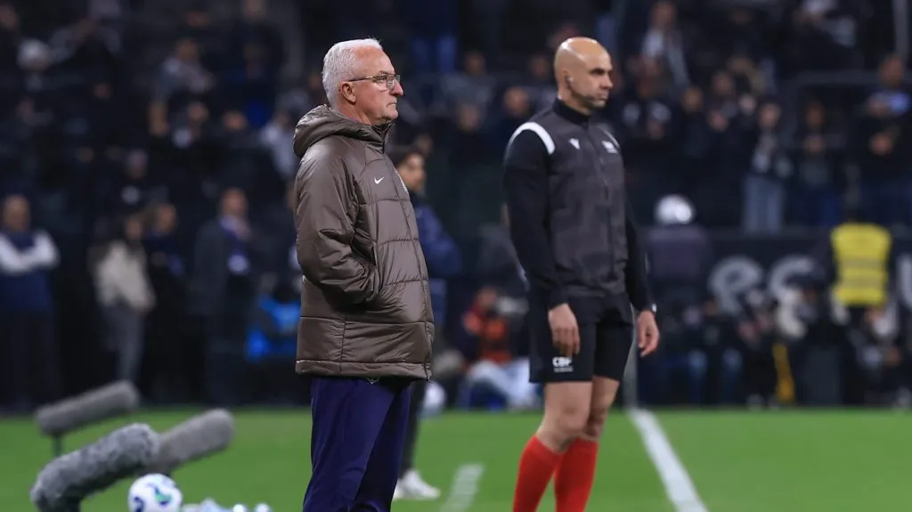 Dorival faz alerta viando confronto decisivo – Foto: Marcello Zambrana/AGIF