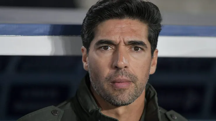 Abel Ferreira apoia permanência de Allan no Palmeiras.
