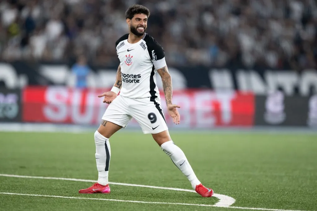RJ – RIO DE JANEIRO – 26/07/2025 – BRASILEIRO A 2025, BOTAFOGO X CORINTHIANS – Yuri Alberto jogador do Corinthians durante partida contra o Botafogo no estadio Engenhao pelo campeonato Brasileiro A 2025. Foto: Jorge Rodrigues/AGIF