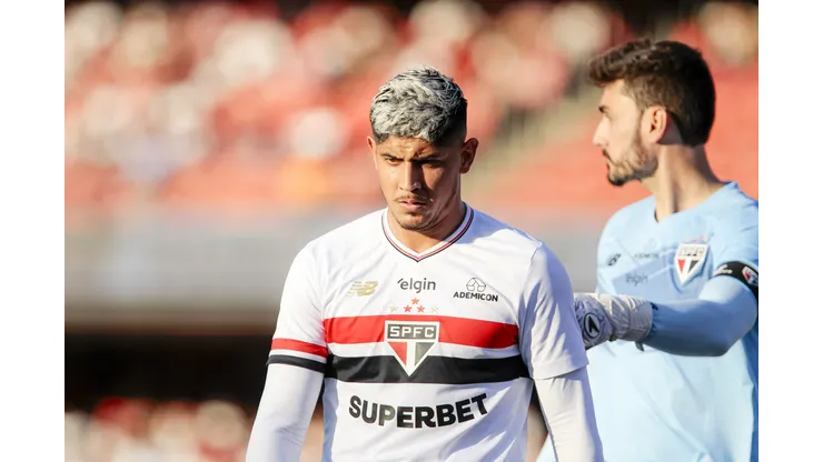SP - SAO PAULO - 27/07/2025 - BRASILEIRO A 2025, SAO PAULO X FLUMINENSE - Alan Franco jogador do Sao Paulo durante partida contra o Fluminense no estadio Morumbi pelo campeonato Brasileiro A 2025. Foto: Marco Miatelo/AGIF