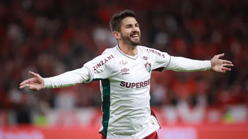 Everaldo jogador do Fluminense comemora seu gol durante partida contra o Internacional no estadio Beira-Rio pelo campeonato Copa Do Brasil 2025. Foto: Maxi Franzoi/AGIF