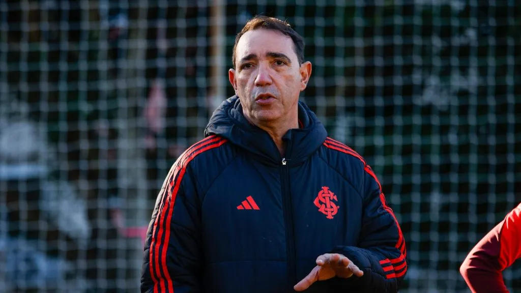 Técnico do Internacional Maurício Salgado