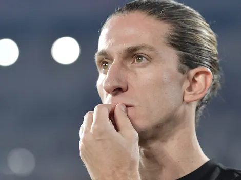 Torcida do Flamengo reprova atitude de Filipe Luís com Luiz Araújo