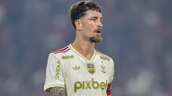 Léo Pereira errou feio em saída de bola e Atlético-MG aproveitou para fazer 1 a 0 no Maracanã