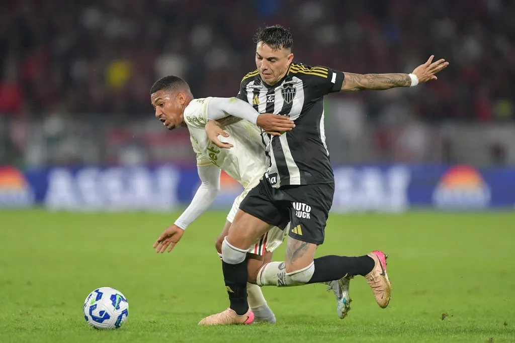 Saravia optou por permanecer no Atlético-MG - Foto: Thiago Ribeiro/AGIF.