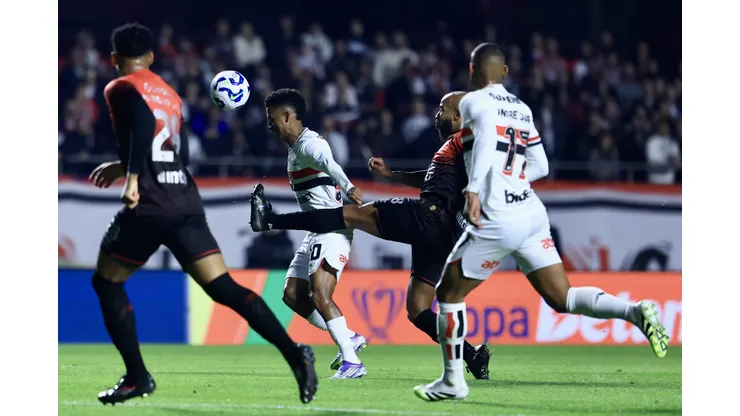 Notas de São Paulo x Athletico-PR: Ferreira e Pablo Maia brilham. Foto: Marcello Zambrana/AGIF