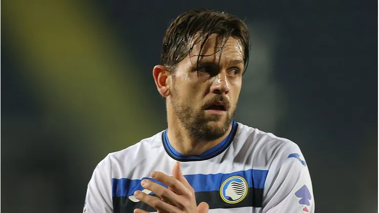 Rafael Tolói durante jogo pela Atalanta.