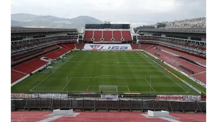 Palco da final da Copa América Feminina. Foto: Divulgação/LDU