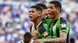 Cauan Barros jogador do America-MG comemora seu gol durante partida contra o Cruzeiro no estadio Mineirao pelo campeonato Mineiro 2025. Foto: Fernando Moreno/AGIF