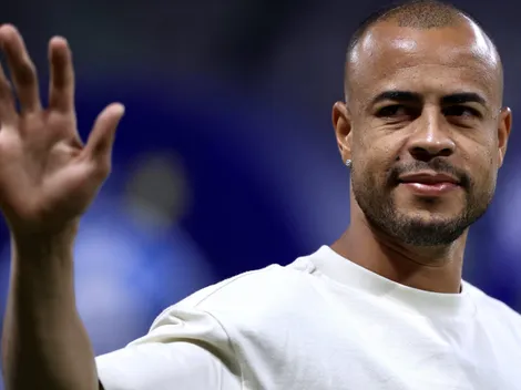 Mayke chora em despedida do Palmeiras após acerto com o Santos