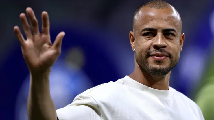 Mayke, jogador do Palmeiras, antes da partida contra o Gremio no estadio Arena Allianz Parque pelo campeonato Brasileiro A 2025. Foto: Marcello Zambrana/AGIF