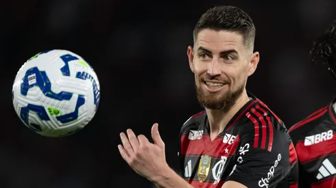Jorginho volta ao time após ser poupado na Copa do Brasil no meio de semana