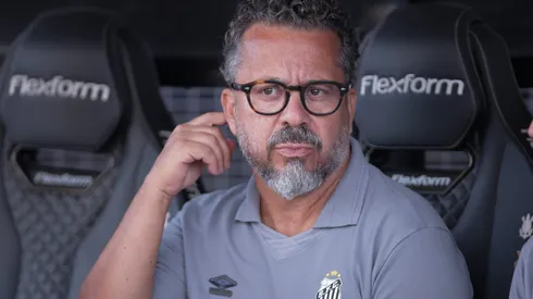 Cléber Xavier durante partida entre Corinthians e Santos, na Neo Química Arena, pelo Brasileirão.