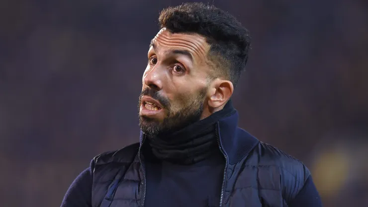 Tévez conversa com Portilla para que volante não tente uma saída forçada do Tallares para o Galo.