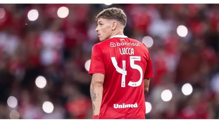 Lucca, atacante do Internacional em partida do campeonato brasileiro