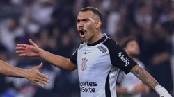 Matheuzinho jogador do Corinthians comemora vitória - Foto: Marcello Zambrana/AGIF