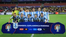 QUITO, ECUADOR - JULY 28: Players of Argentina pose for a team photograph prior to the CONMEBOL Copa America Femenina 2025 Semifinal match between Argentina and Colombia at Rodrigo Paz Delgado Stadium on July 28, 2025 in Quito, Ecuador. (Photo by Franklin Jacome/Getty Images)