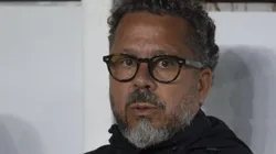 Cléber Xavier durante partida entre Santos e Ceará, no Allianz Parque, pelo Brasileirão.