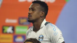 Edenílson durante partida entre CSA e Grêmio, no Estádio Rei Pelé, pela Copa do Brasil.