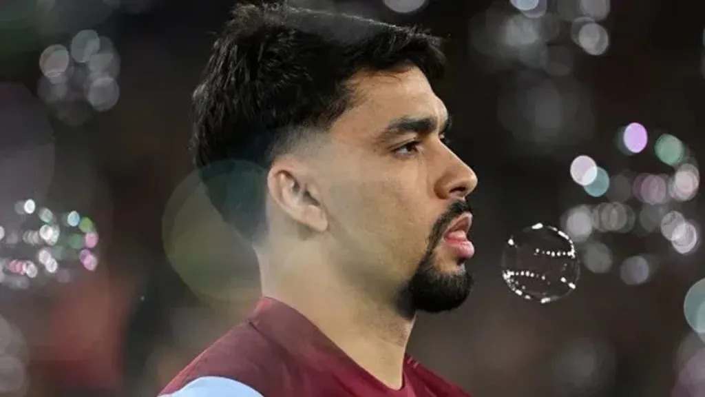 Paquetá durante duelo entre West Ham x Brentford, pela Premier League – Foto: Justin Setterfield/Getty Images