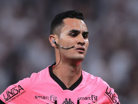 PC Oliveira concorda com pênalti anulado em Botafogo x Cruzeiro