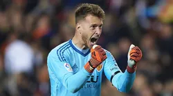 Neto, quando atuava como goleiro no Valência no campeonato espanhol
