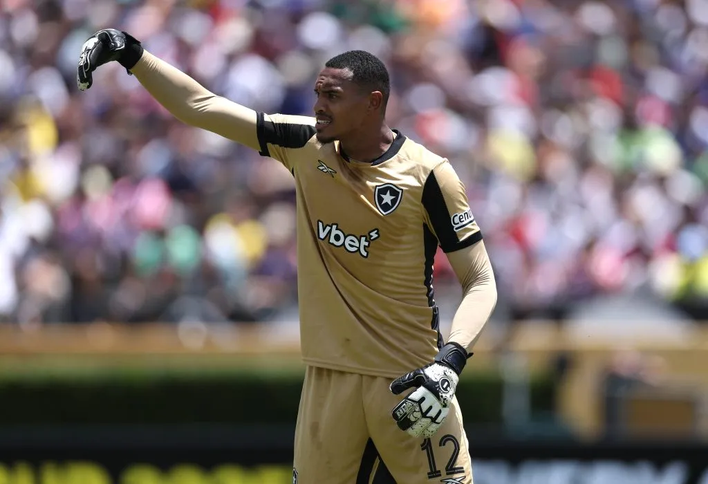 John foi reintegrado ao Botafogo. Foto: Stu Forster/Getty Images)