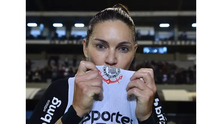 Zanotti, meia do Corinthians decidiu o clássico contra o Palmeiras no Paulistão Feminino, colocando o alvinegro no topo da tabela