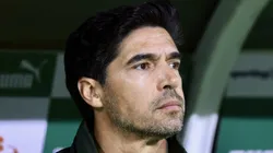 Abel Ferreira durante mais um jogo do Palmeiras no Brasileirão betano