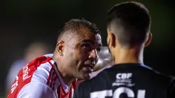 Mercado, zagueiro do Internacional