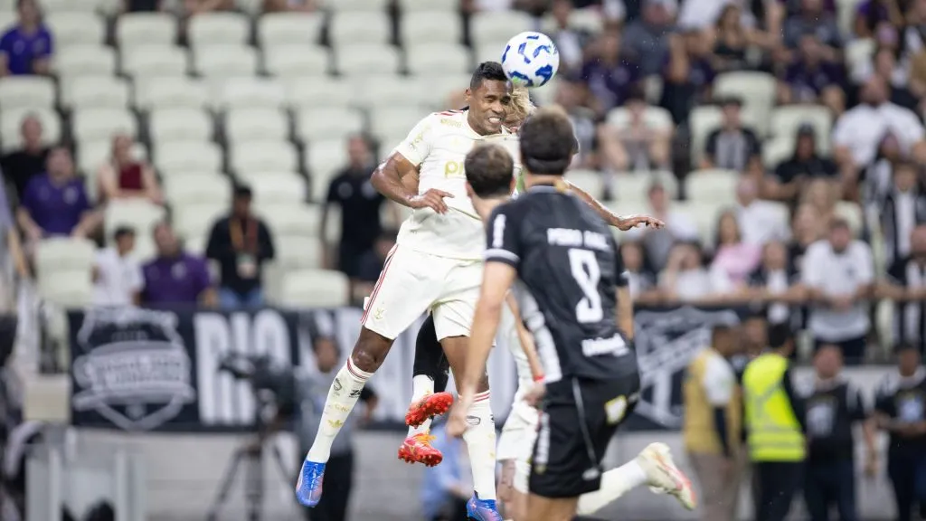 Ceará x Flamengo no Brasileirão. Foto: Baggio Rodrigues/AGIF