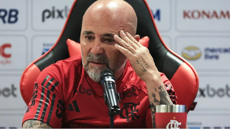 Jorge Sampaoli pode voltar ao Santos - Foto: Buda Mendes/Getty Images.