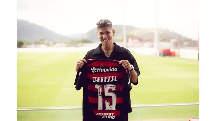 Carrascal deve estrear - Foto: Adriano Fontes/Flamengo
