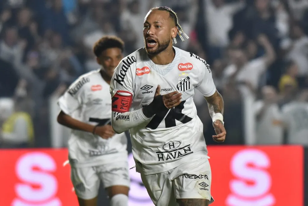 Neymar Jr jogador do Santos comemora seu gol durante partida contra o Flamengo – Foto: Jota Erre/AGIF